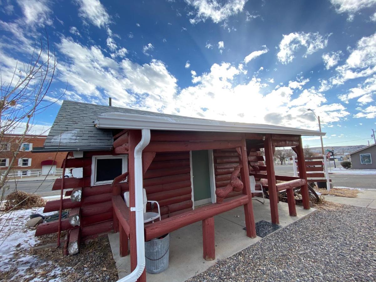 Roundtop Mountain Vista - Cabins And Motel Thermopolis Dış mekan fotoğraf